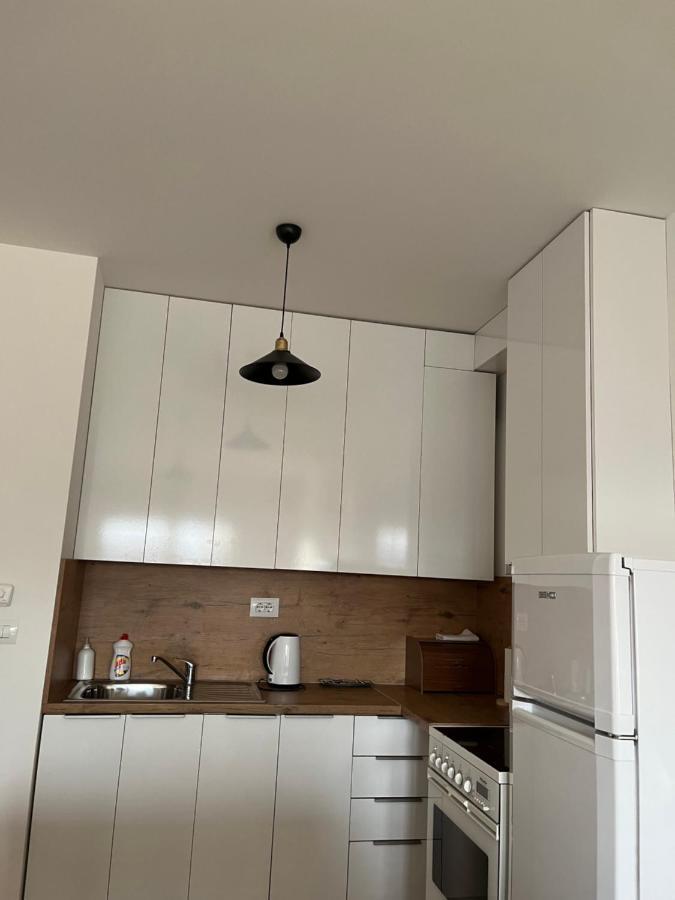 Central Luxury Apartment Pristina Exteriör bild