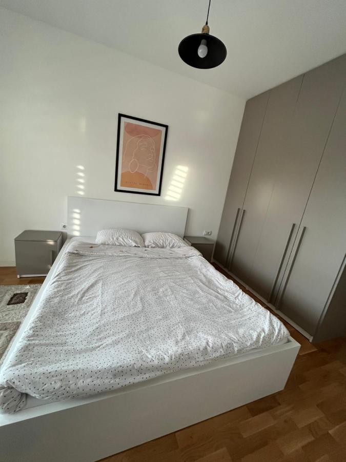 Central Luxury Apartment Pristina Exteriör bild