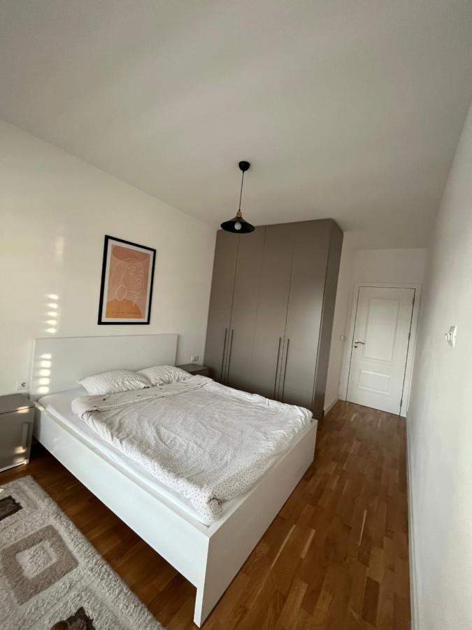 Central Luxury Apartment Pristina Exteriör bild